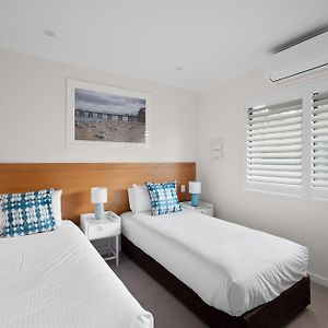 Two-Bedroom Apartment One King Two Single Beds